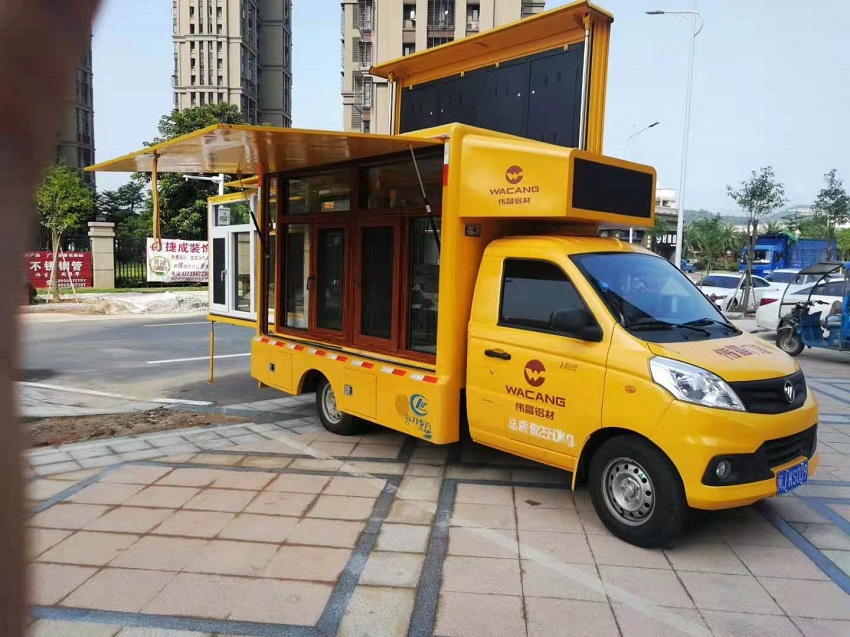 门窗展示车