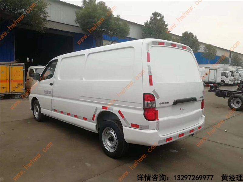 国六 金杯快运面包冷藏车
