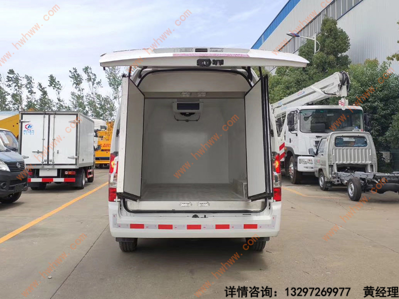 国六 福田G9面包冷藏车