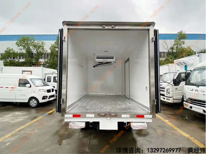 （厢长3.2米）跃进排半汽油 柴油机冷藏车