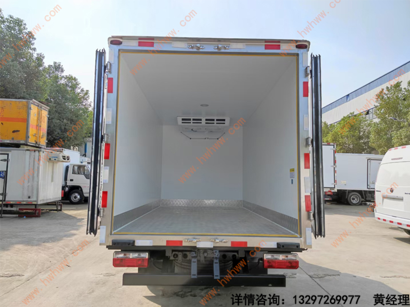 （厢长3.7米）国六东风途逸冷藏车